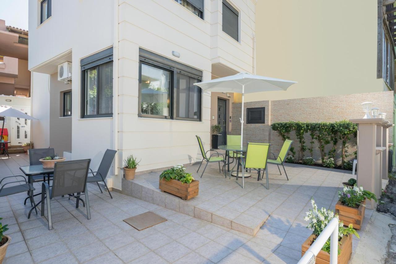 Ferienwohnung Athina'S Flat On The Sea Agia Marina Exterior foto